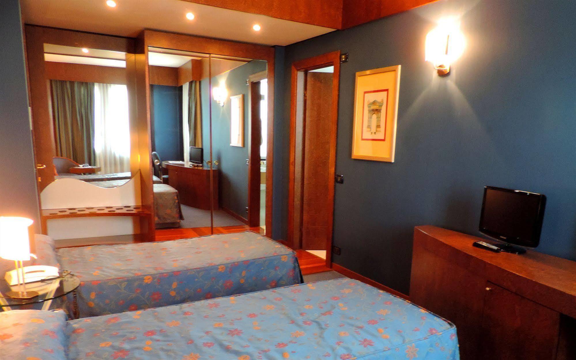 Arosio Hotel Extérieur photo