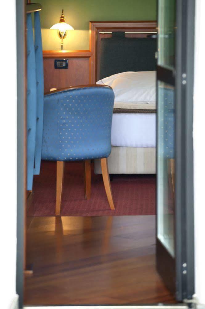 Arosio Hotel Extérieur photo